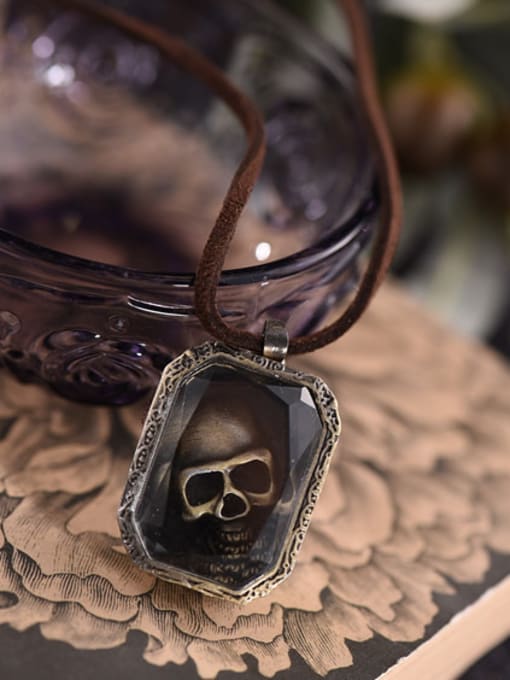 Dandelion Couples Skull Shaped Lucite Necklace 0