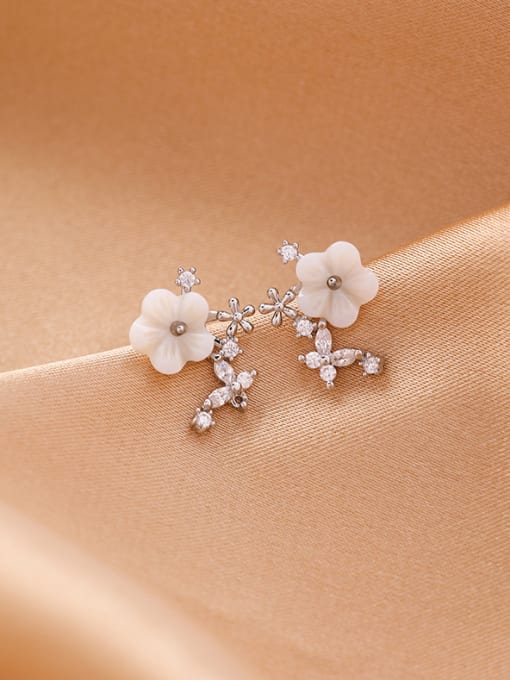 Girlhood Alloy With Platinum Plated Cute Acrylic Flower Stud Earrings 2
