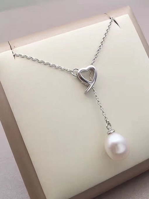 EVITA PERONI Freshwater Pearl Hollow Heart-shaped Necklace