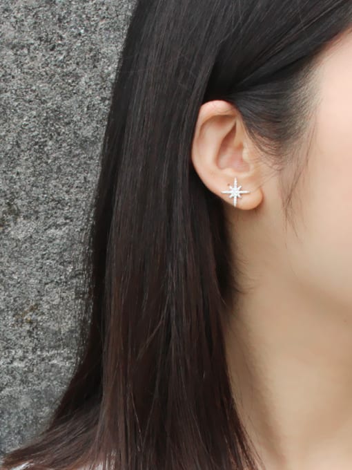 DAKA Fashion Cubic Zircon-studded Star Silver Stud Earrings 1