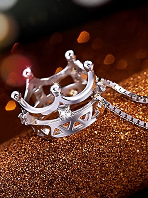 Ya Heng Fashion Shiny Cubic Zirconias Crown Copper Pendant 1