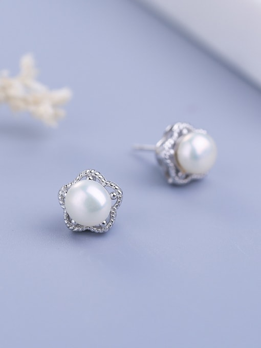 One Silver Fashion Tiny Flowery Freshwater Pearl 925 Silver Stud Earrings 0