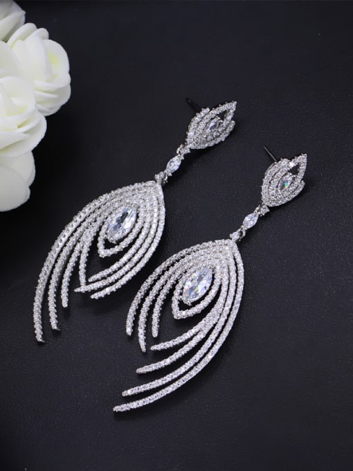 L.WIN Personality Fashion Wedding Drop Cluster earring 2