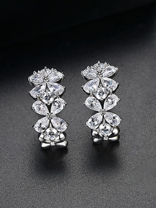 Platinum-T02E13 Copper With Platinum Plated Delicate Flower Stud Earrings