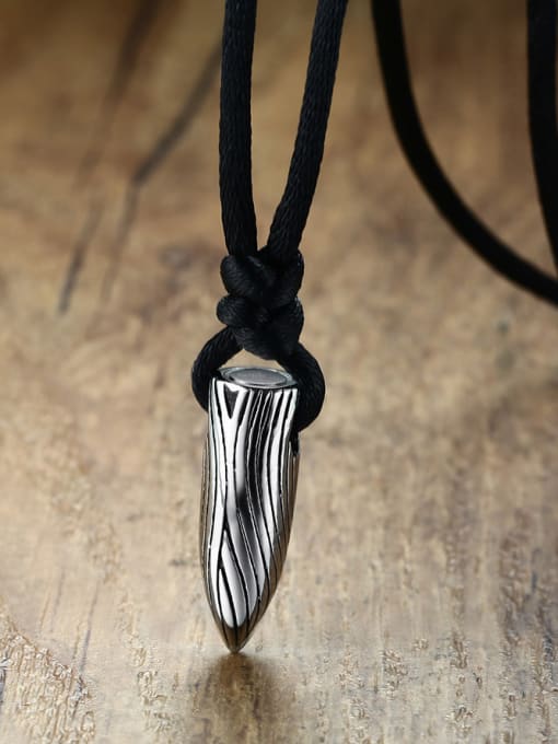 A Fashion Bullet Shaped Stainless Steel Pendant