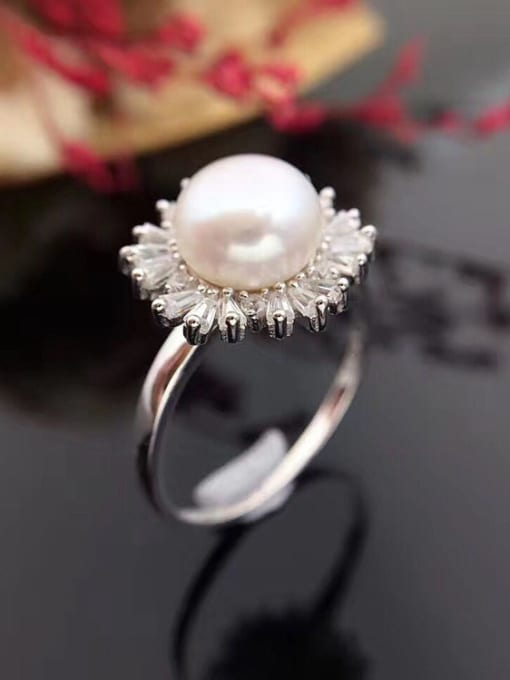 EVITA PERONI Fashion Freshwater Pearl Snowflake Ring 0