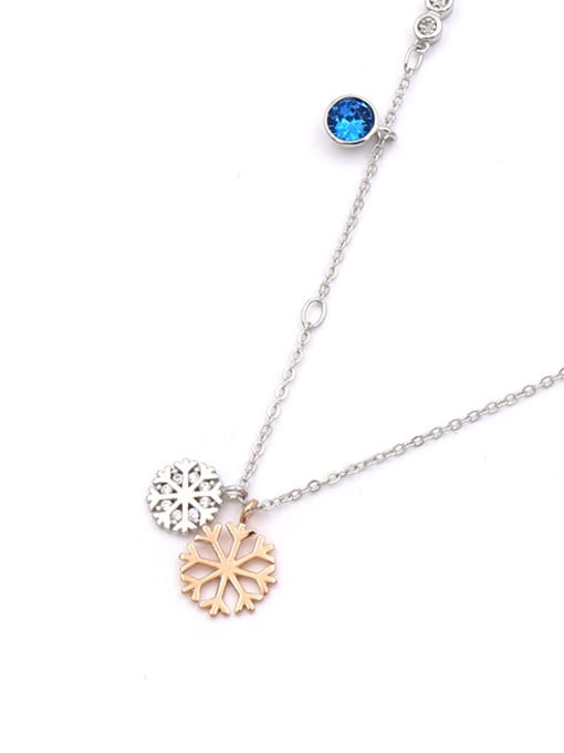 My Model Double Snowflake Shaped Pendant Fresh Clavicle Necklace 0