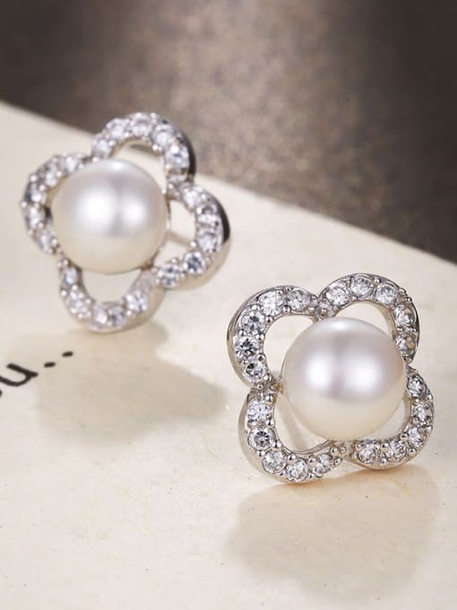 One Silver Elegant Freshwater Pearl Shiny Zirconias Flower 925 Silver Stud Earrings 3