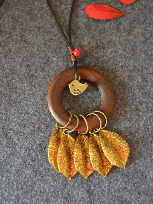 Golden Leaves Wooden Circle Leaf Shaped Necklace