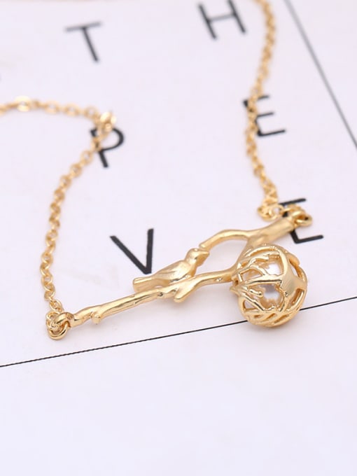 golden Creative Bird Shaped Artificial Pearl Necklace