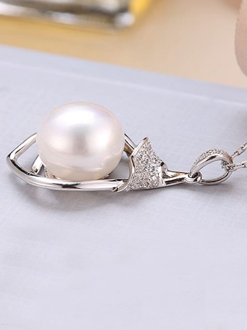 EVITA PERONI Fashion Freshwater Pearl Heart-shaped Necklace 2