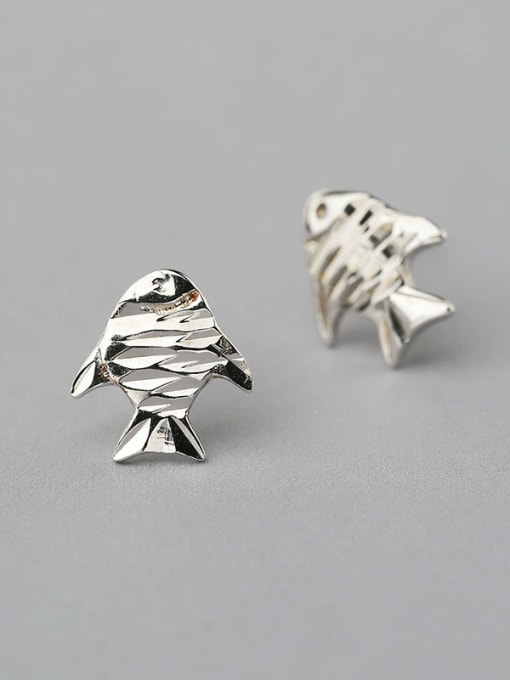 One Silver 925 Silver Fish Shaped stud Earring