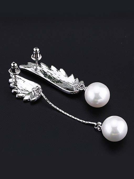 OUXI Asymmetrical Artificial Pearl Rhinestones Wings Earrings 2