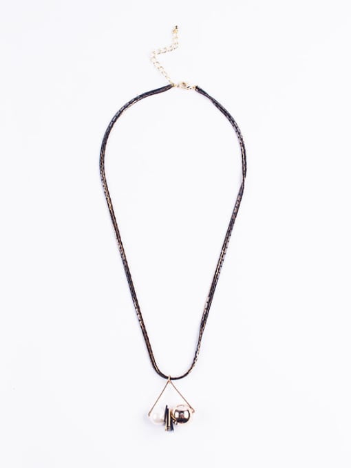 Lang Tony Al-match Triangle Shaped Artificial Pearl Necklace