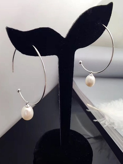 Silver Oval Freshwater Pearl Hoop hoop earring