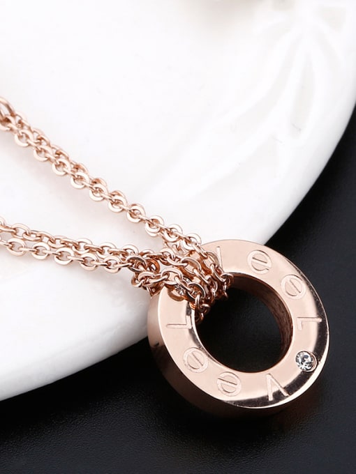 OUXI Fashion Titanium Rose Gold Necklace 2