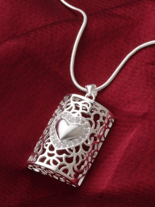 Ya Heng Retro style Heart Hollow Pendant Copper Necklace 1