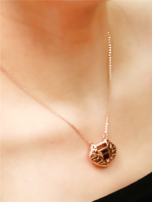 GROSE Love Lock Pendant Clavicle Necklace 1