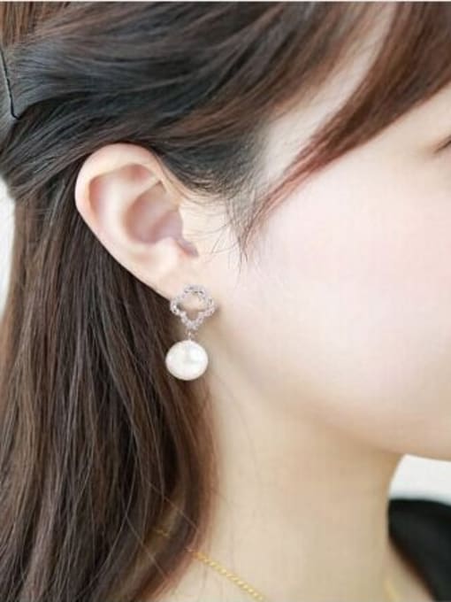 Qing Xing Pearl  Zircon Fashion High-grade White Gold Plated drop earring 1
