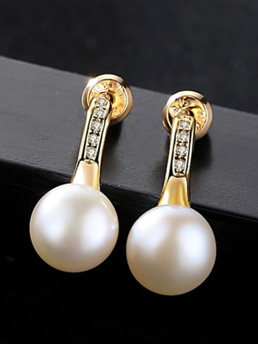 White Sterling silver natural glare natural pearl earrings