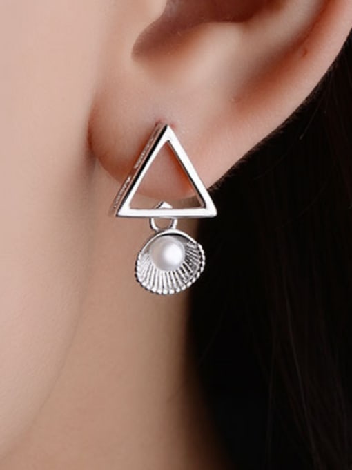 AI Fei Er Personalized Asymmetrical Hollow Triangle Imitation Pearl Stud Earrings 2