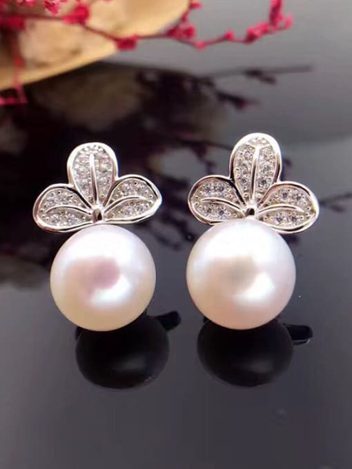 Silver 2018 Fashion Freshwater Pearl Flower-shaped stud Earring