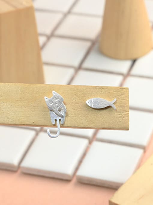 Peng Yuan Asymmetrical Little Cat Fish Stud Earrings 3