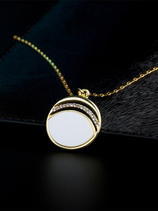 White 18K Gold Plated Round Shaped Rhinestone Necklace