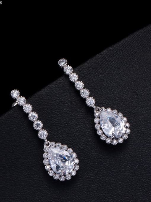 White Wedding Water Drop Cluster earring