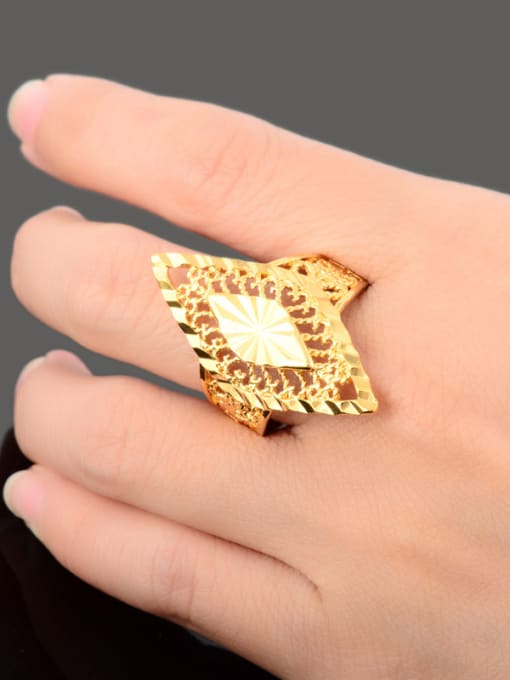 Yi Heng Da Personality Diamond Shaped 24K Gold Plated Ring 2