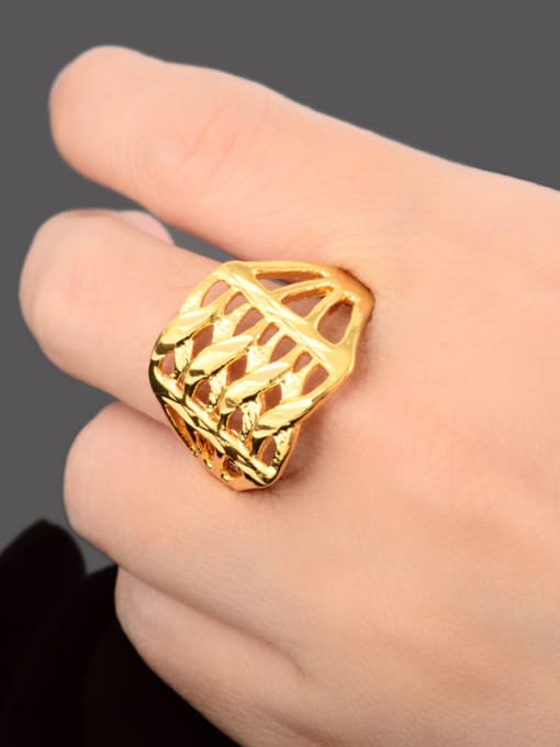 Yi Heng Da Women 24K Gold Plated Hollow Geometric Ring 2