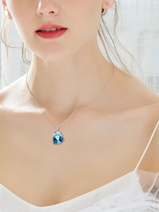 CEIDAI S925 Silver Heart-shaped Crystal Necklace 1