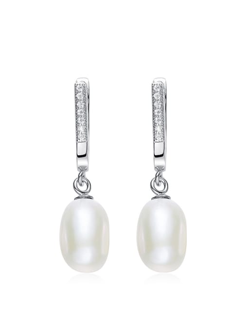 White Simple Freshwater Pearl Tiny Zircon Earrings