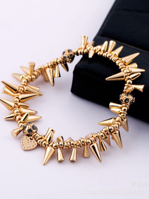 Gold Fashion Personality Rivets-Shaped Stretch Alloy Bracelet