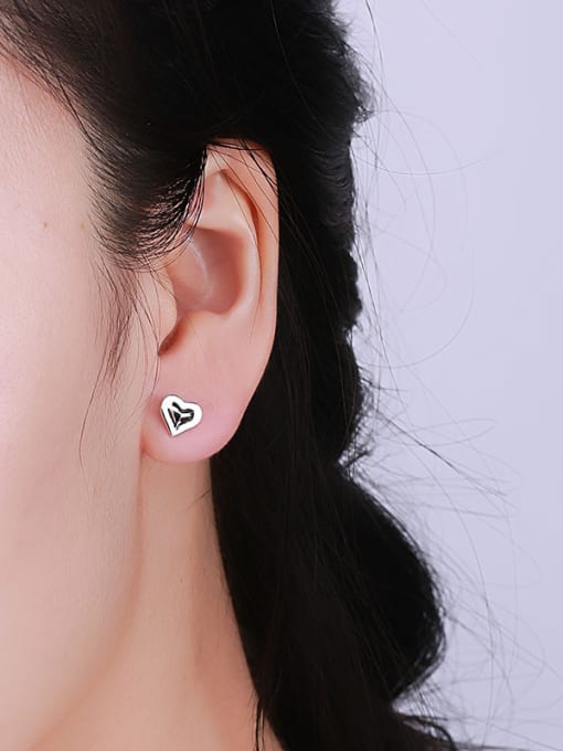 One Silver 925 Silver Heart-shaped stud Earring 1