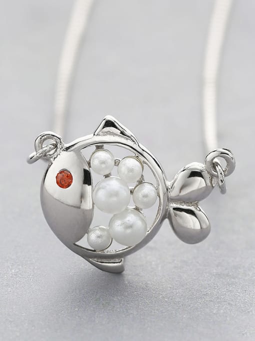 White Lovely Fish Pearl Necklace
