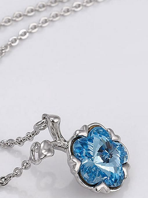 XP Copper Alloy White Gold Plated Fashion Flower Crystal Necklace 1