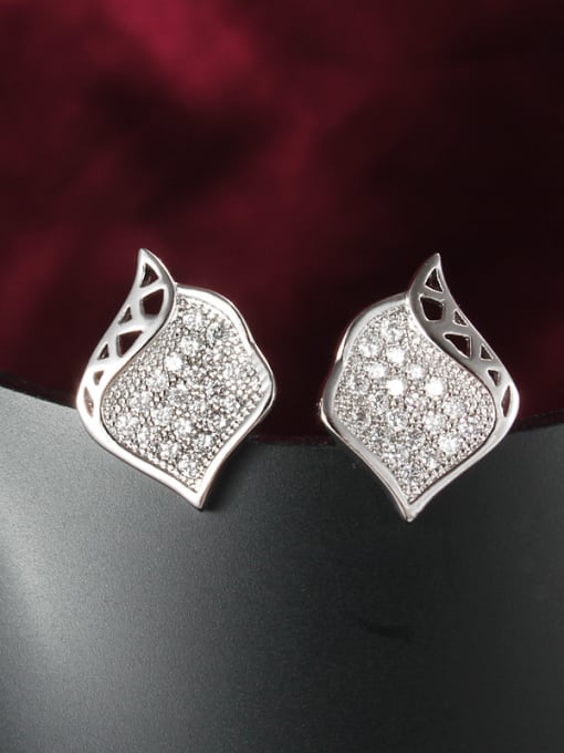 White Gold Exquisite 18K Gold Plated Geometric 4A Zircon Stud Earrings