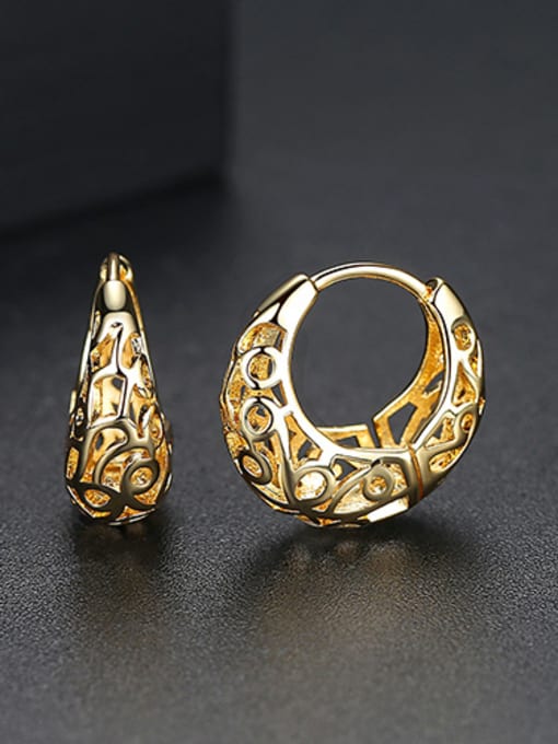 18k-T01I10 Copper With Hollowed out mesh Fashion Irregular Stud Earrings