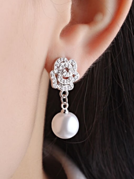 AI Fei Er Fashion Shiny Zirconias Rosary Flower Imitation Pearl Stud Earrings 1
