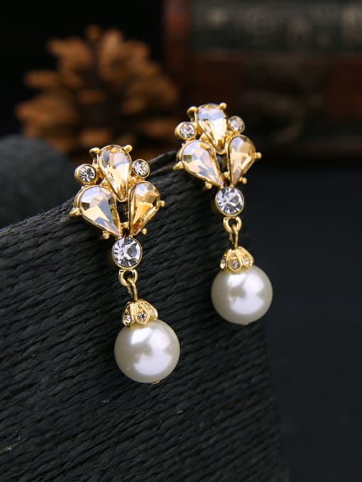 KM Alloy Gold Plated Exquisite Dazzling Drop Cluster earring 1