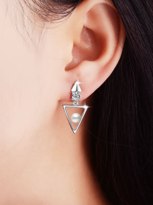 AI Fei Er Simple Hollow Triangle Imitation Pearl Cubic Zircon Copper Stud Earrings 1