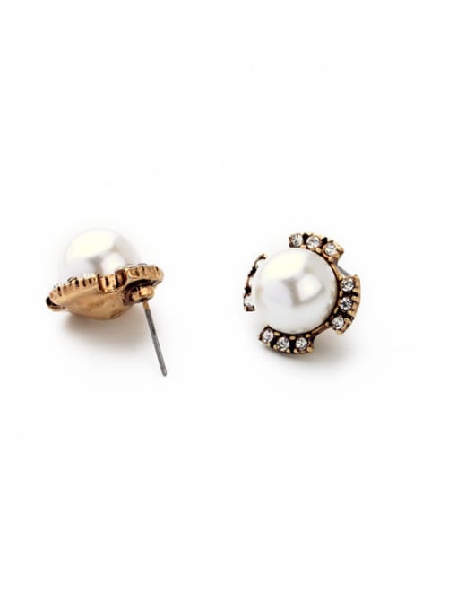 KM Artifical Pearls Small stud Earring 1
