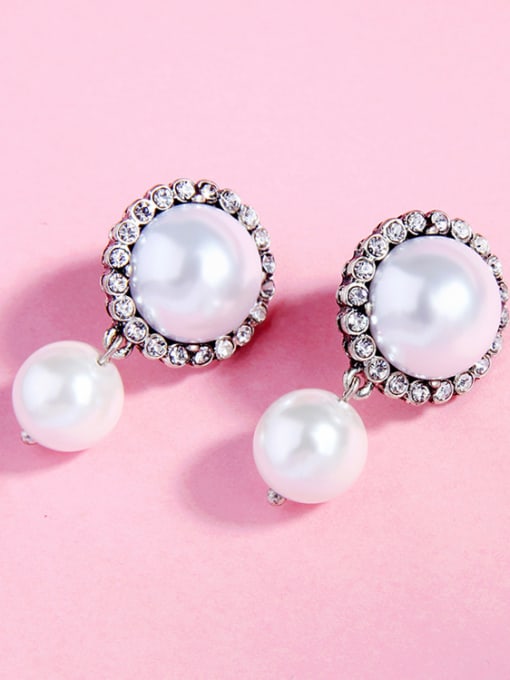 KM Artificial Pearls Alloy Women Fashion Stud Earrings 2