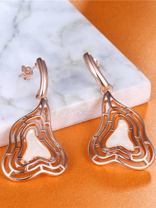 Ronaldo Fashionable Geometric Shaped Shell Enamel Earrings 2