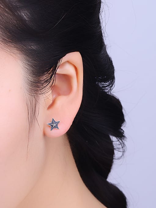 One Silver Vintage Style Star Shaped cuff earring 1