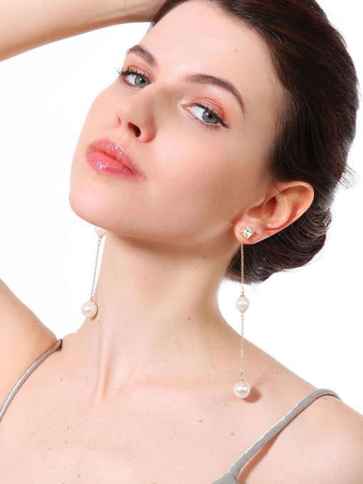 KM Simple Style Artificial Pearls Elegant Drop Earrings 1