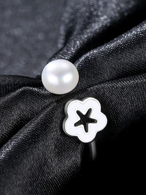White 925 Sterling Silver With Artificial Pearl Simplistic Flower Free Size  Rings