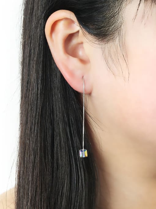 OUXI Simple Cubic Crystal Line Earrings 1