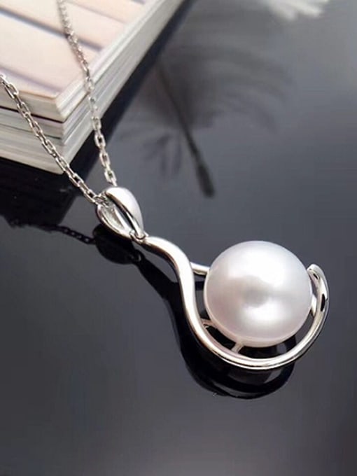 EVITA PERONI 2018 Fashion Freshwater Pearl Water Drop shaped Necklace 0